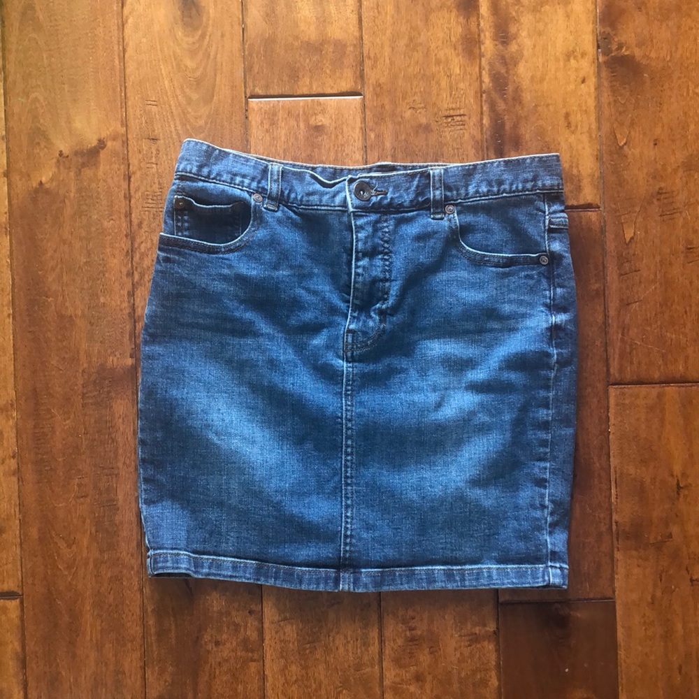 Free People 🌸 Jean skirt